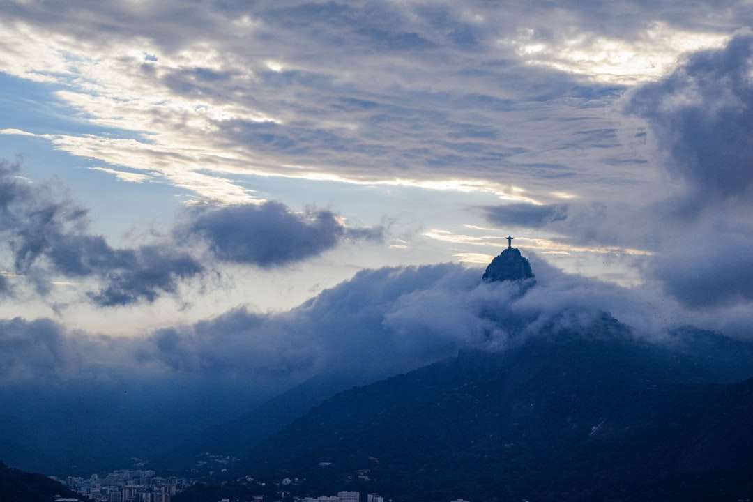 sziluettje fotózás fekete hegység kirakós online