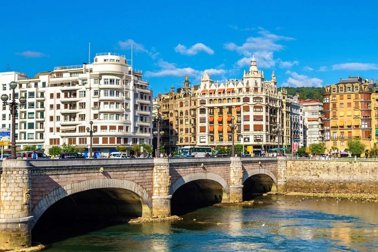 Città di San Sebastian in Spagna puzzle online