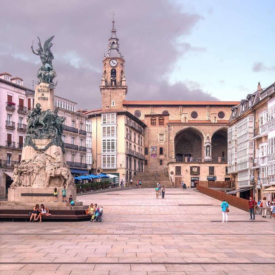 Město Vitoria Gasteiz ve Španělsku online puzzle