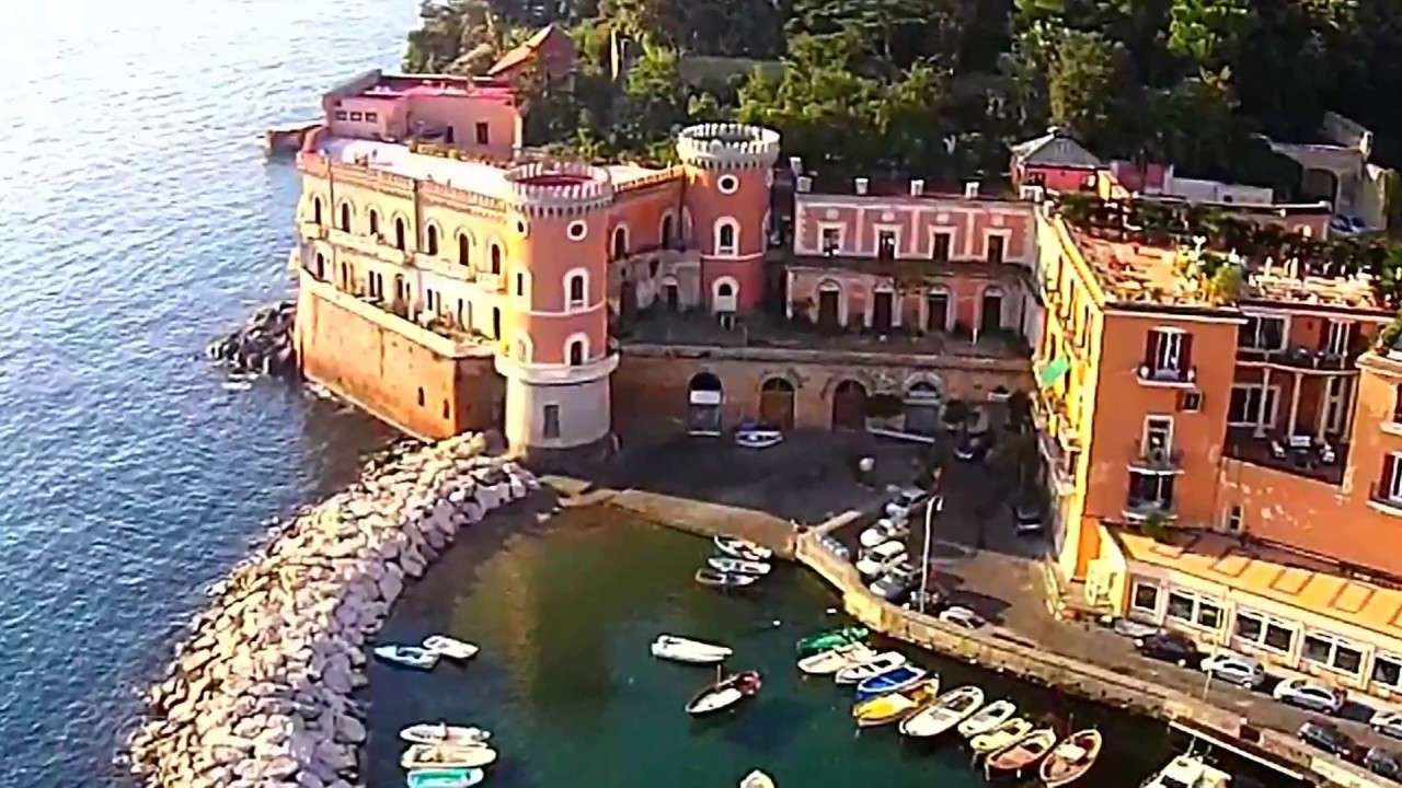 riva fiorita Posillipo Nápoles Itália quebra-cabeças online