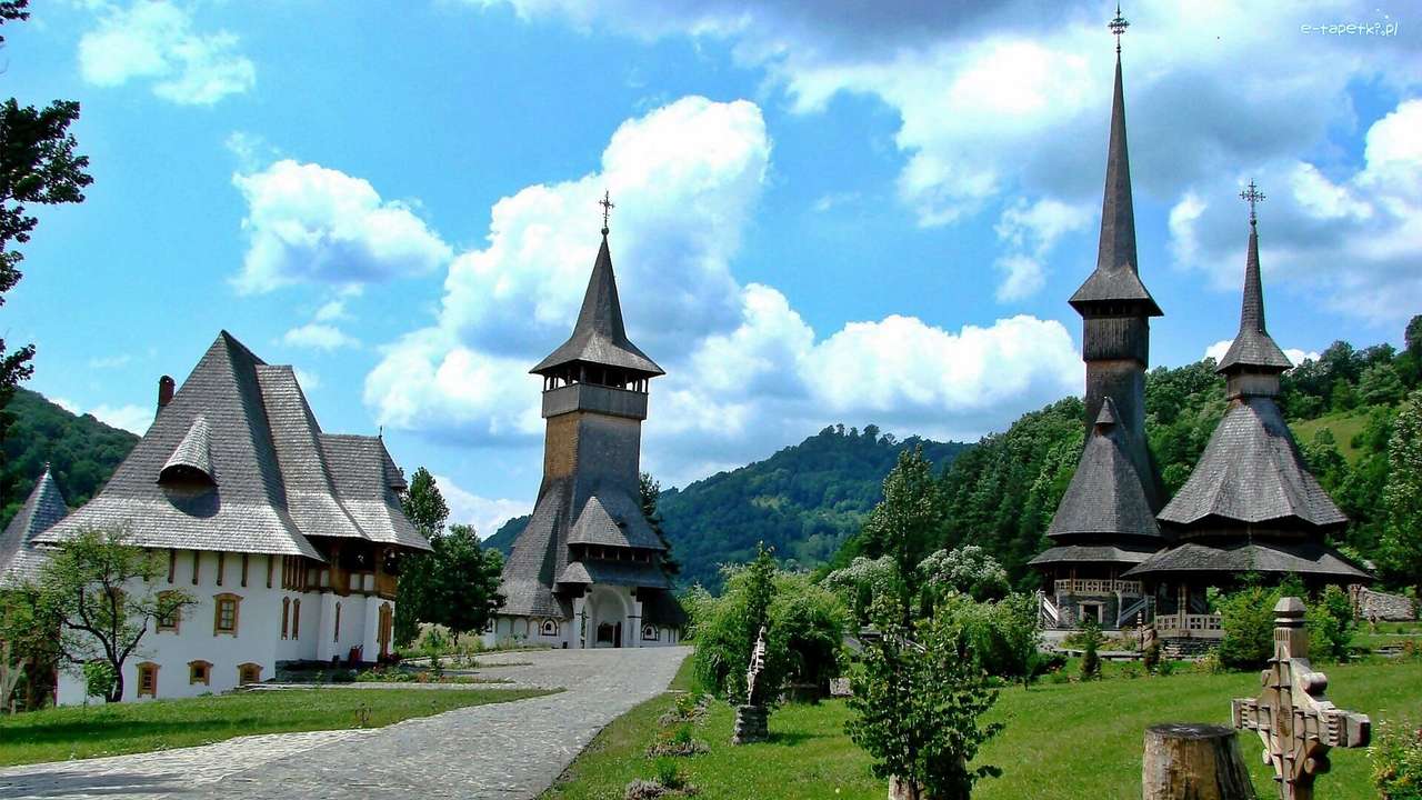 historické kostely - hory skládačky online