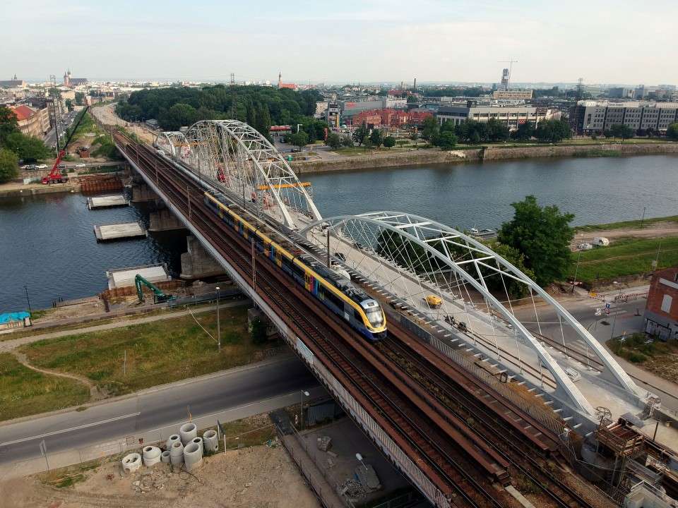 veículos na ponte em Cracóvia puzzle online