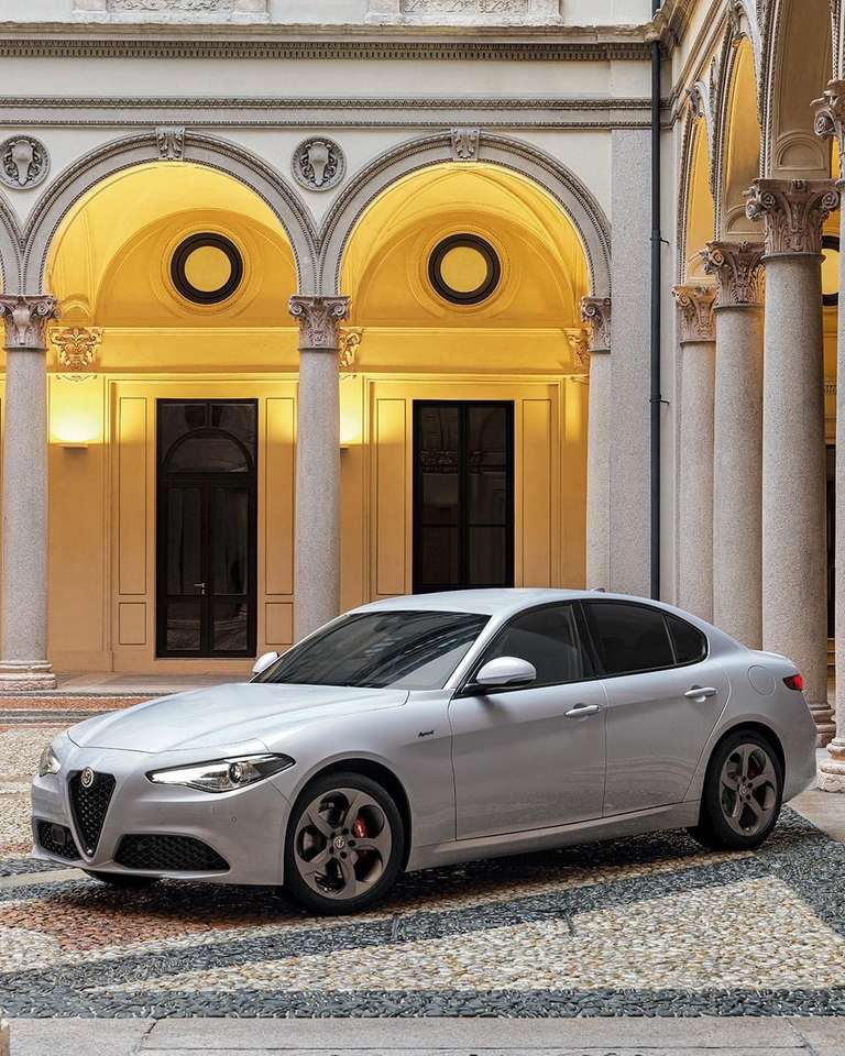 Alfa Romeo Giulia Itálie skládačky online