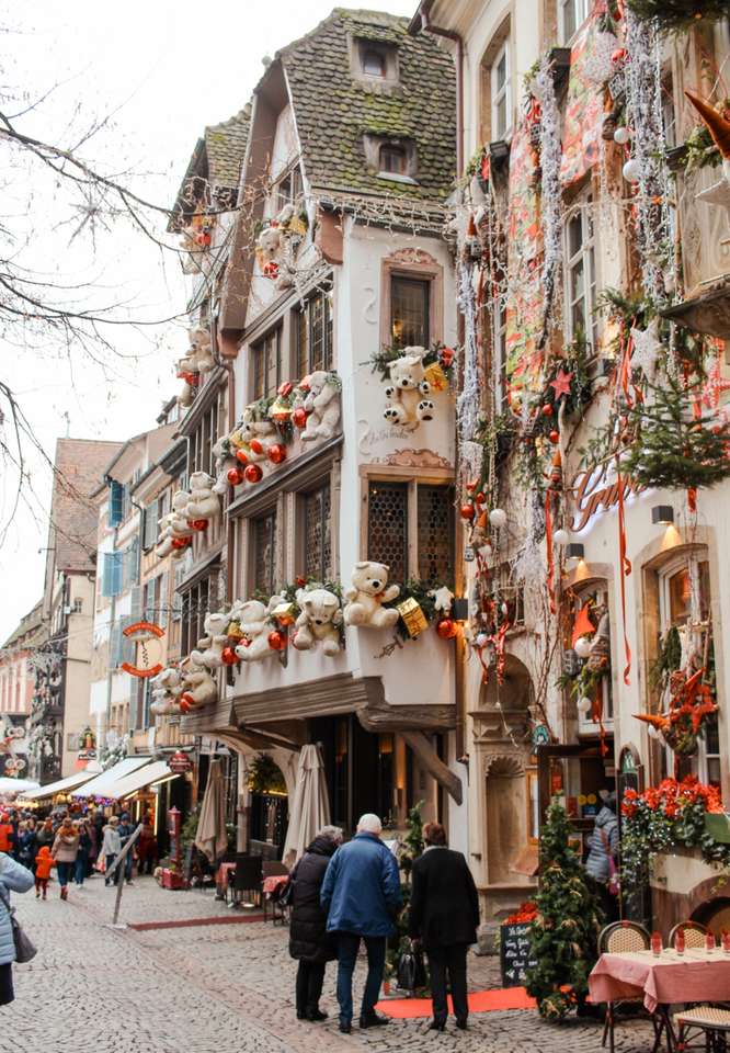Karácsonyi-piac-Strasbourg-Franciaországban 2 online puzzle