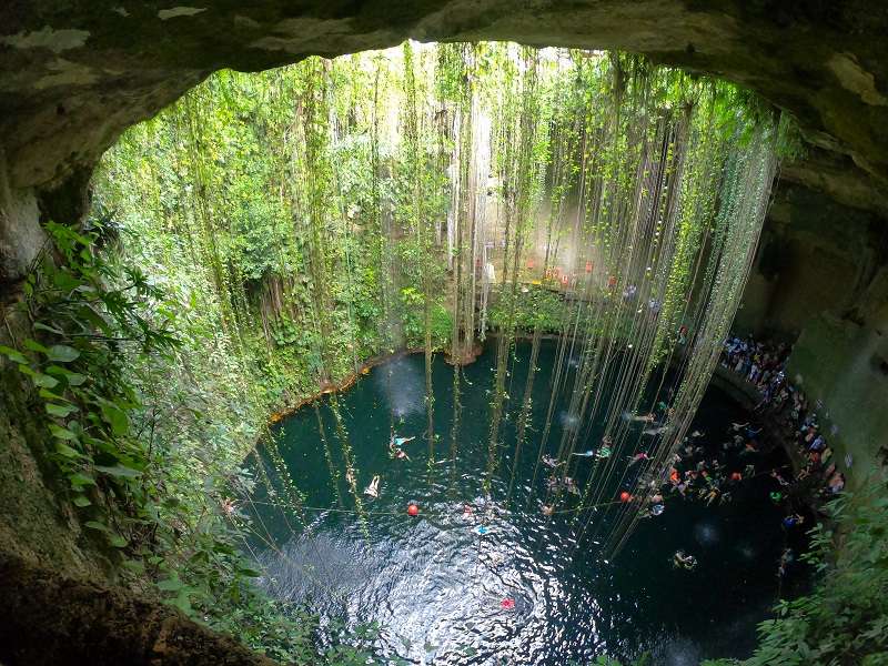 Cenote Ik - Kil - pohraničí Wellnia - Mexiko online puzzle