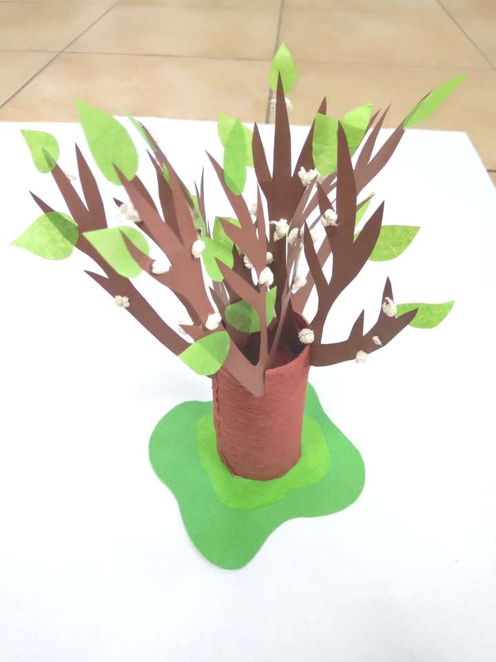 arbre à partir d'un rouleau de papier puzzle en ligne