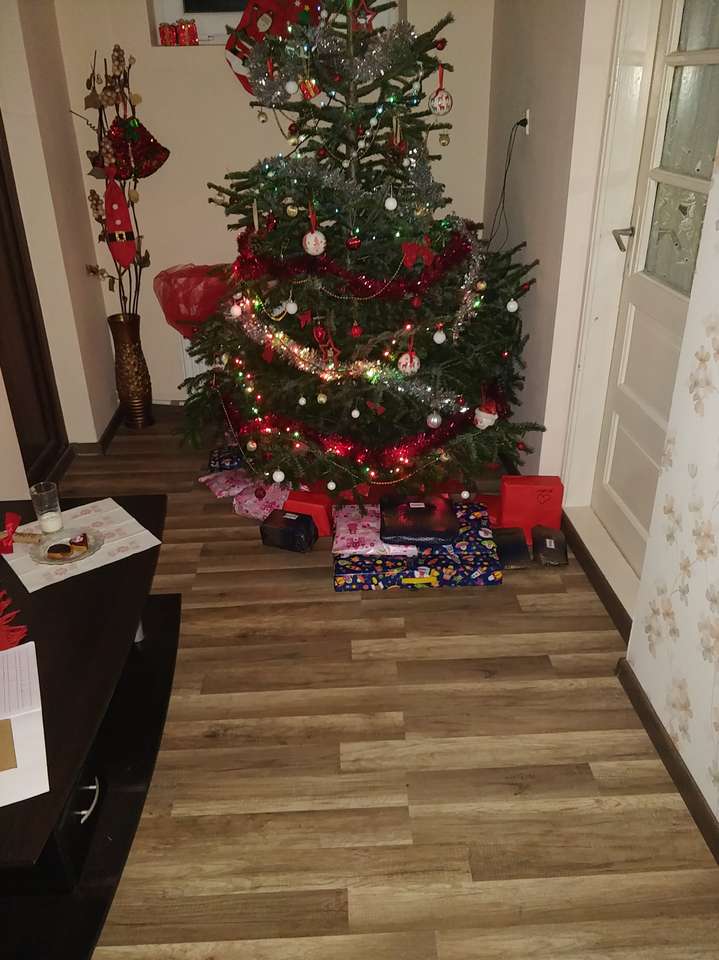 Рождественская елка пазл онлайн