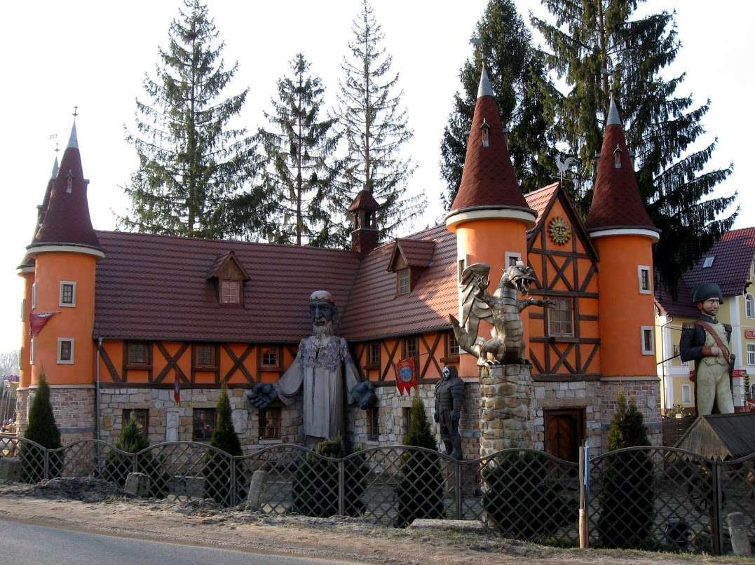 castelul legendelor din Silezia jigsaw puzzle online