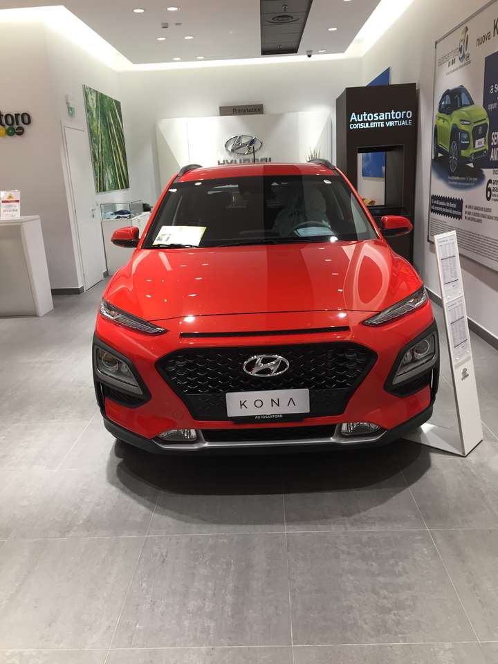 Hyundai Kona pussel på nätet