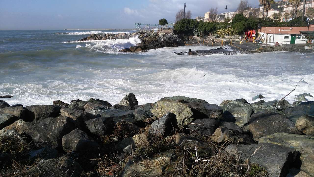 Tempestade marítima em Pegli quebra-cabeças online
