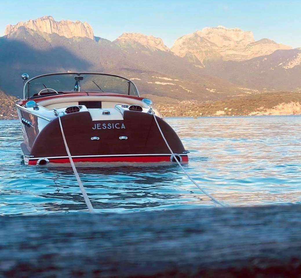 Верфь Рива, на итальянском озере онлайн-пазл