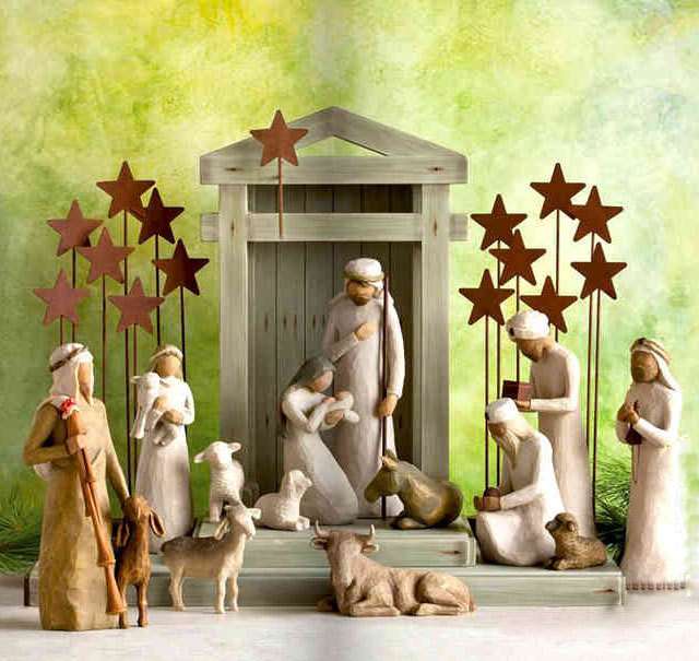 Nativity figures of the birth of Jesus online puzzle