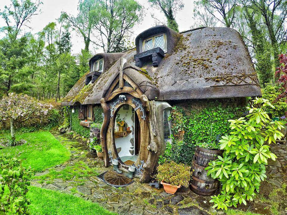 hobbit hus i Skottland Pussel online