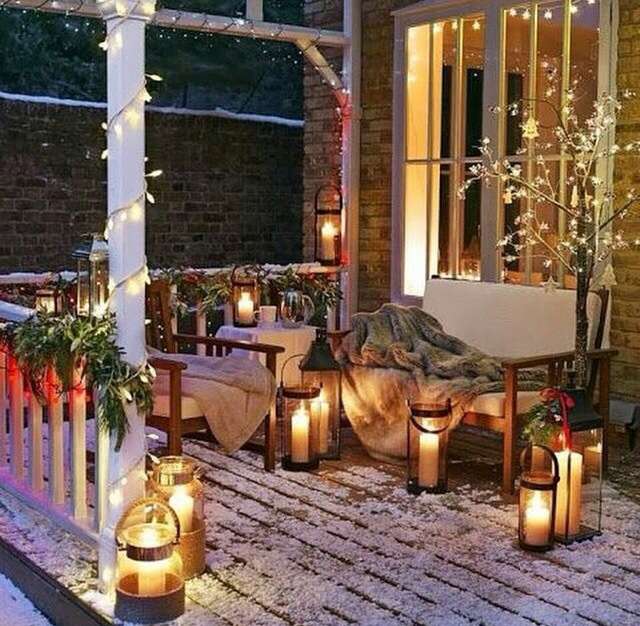 украсена тераса за празниците онлайн пъзел