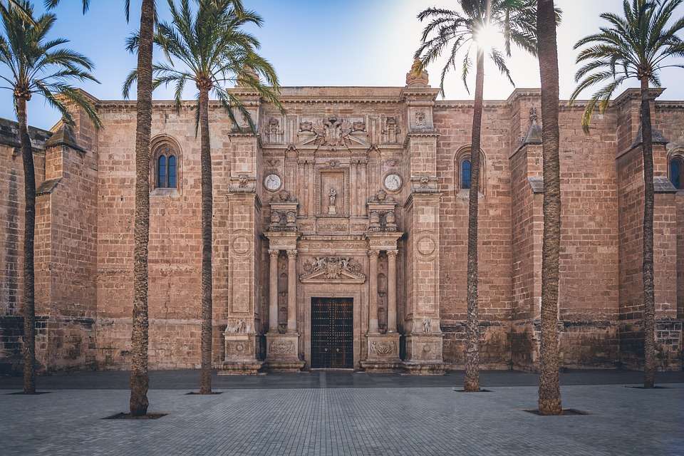 Катедралата Алмерия в Испания онлайн пъзел