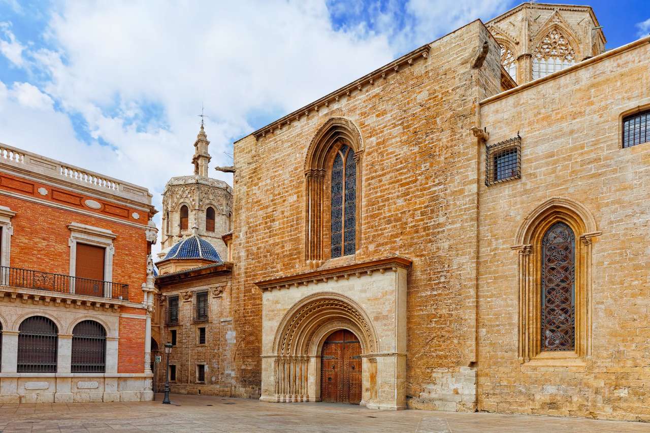 Catedral na Espanha puzzle online