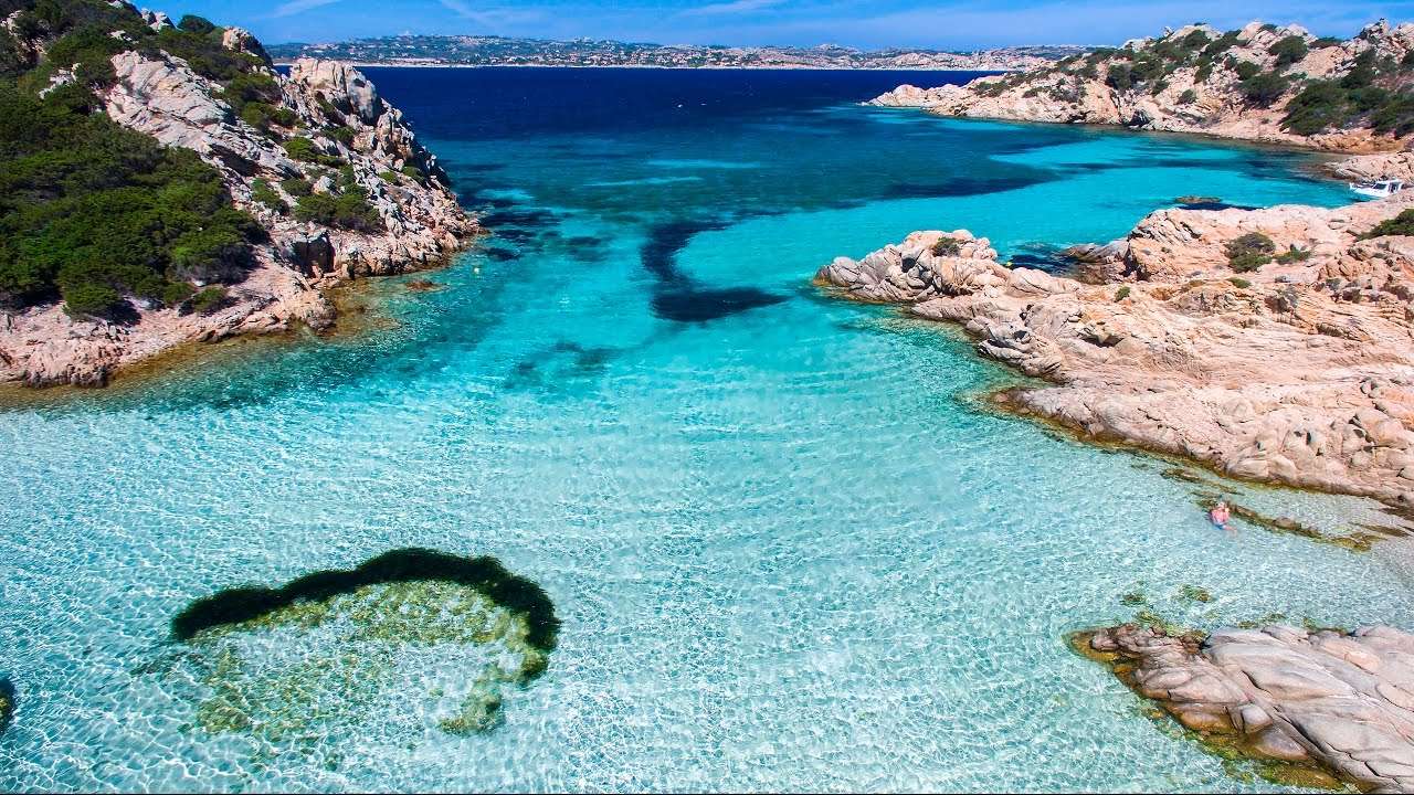 Остров Капрера-Сардиния онлайн-пазл