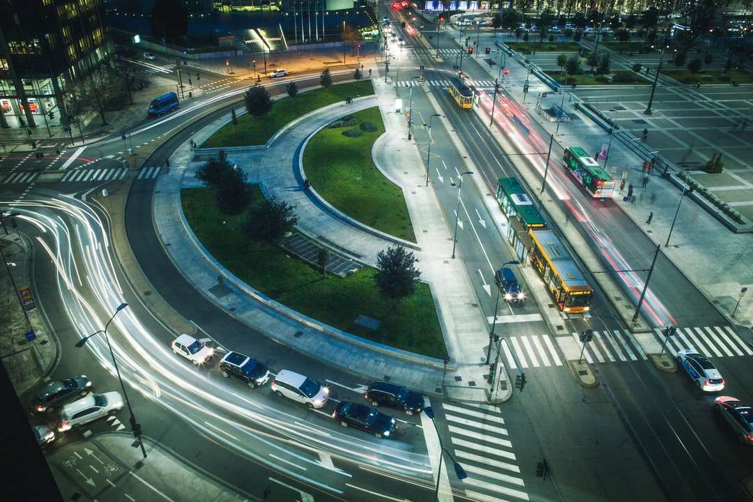 Luftbildfotografie von Straßen Puzzlespiel online