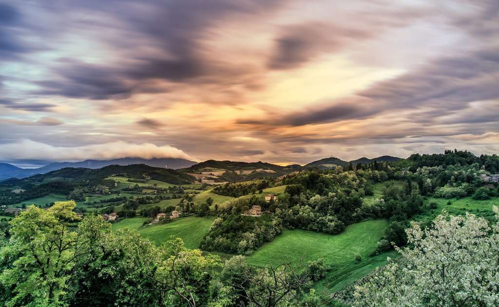 イタリア中部の風景 ジグソーパズルオンライン