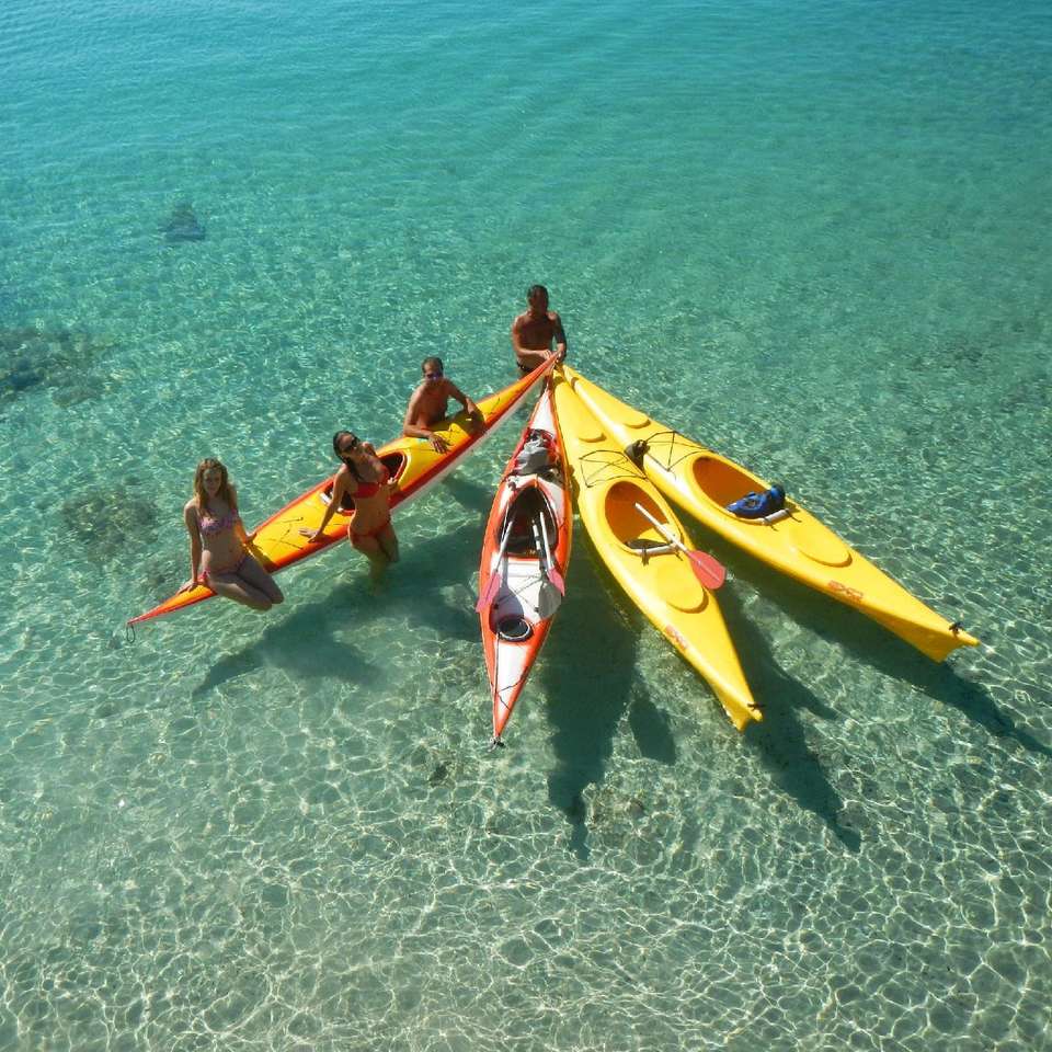 quatro canoas Sardenha Itália puzzle online