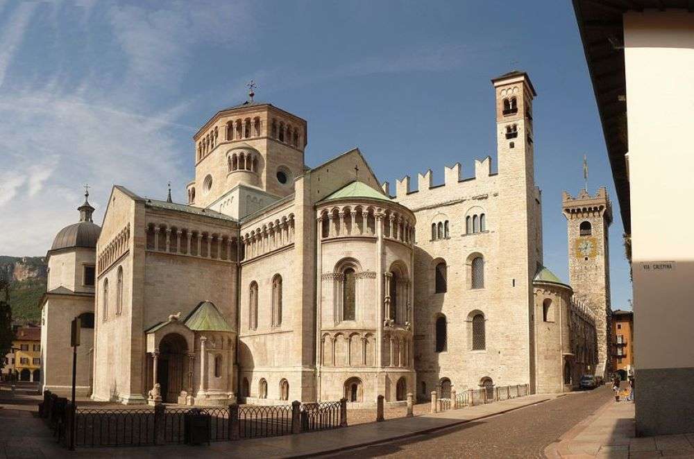 Catedrala Trento Italia jigsaw puzzle online