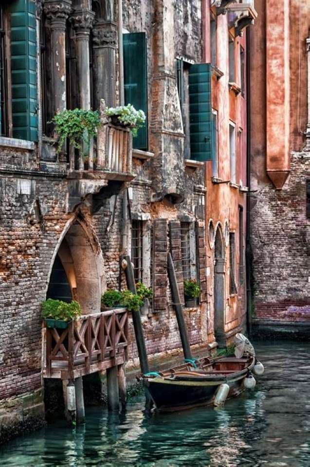 Venice side canal boat puzzle