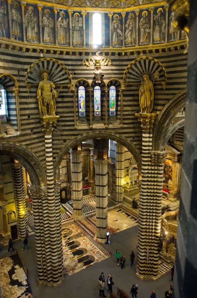 Siena-katedralen inifrån pussel på nätet