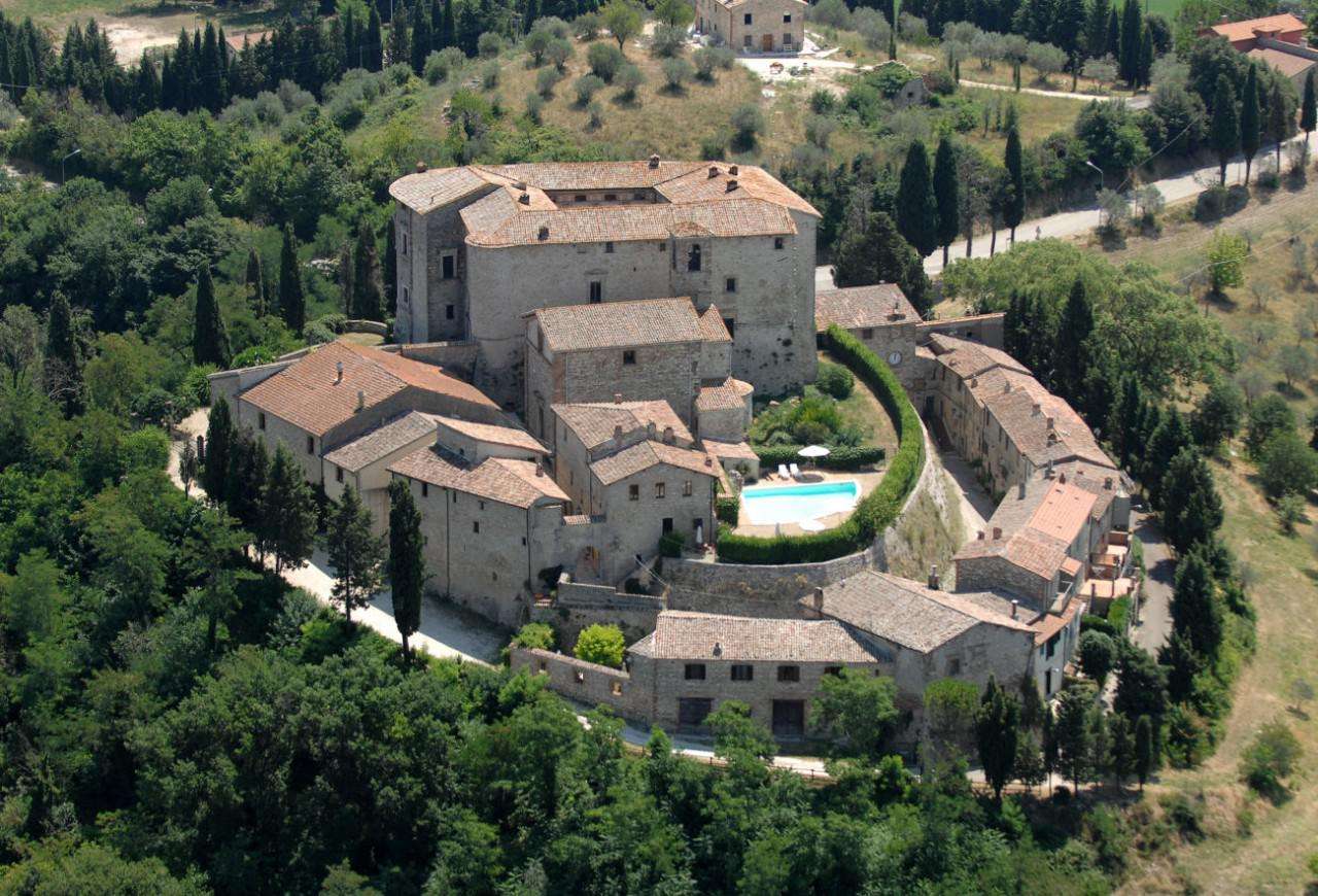 Avigliano Castello di $ Ismano Olaszország kirakós online