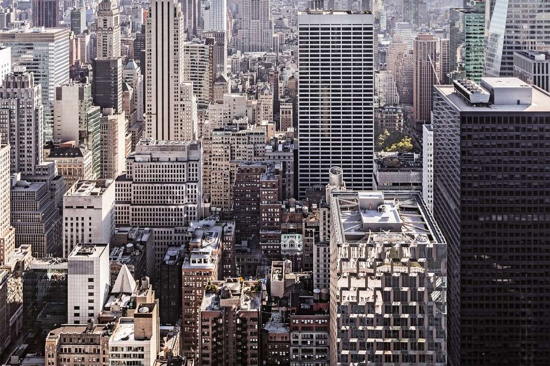 υψηλής γωνίας φωτογραφία στον ορίζοντα της πόλης online παζλ