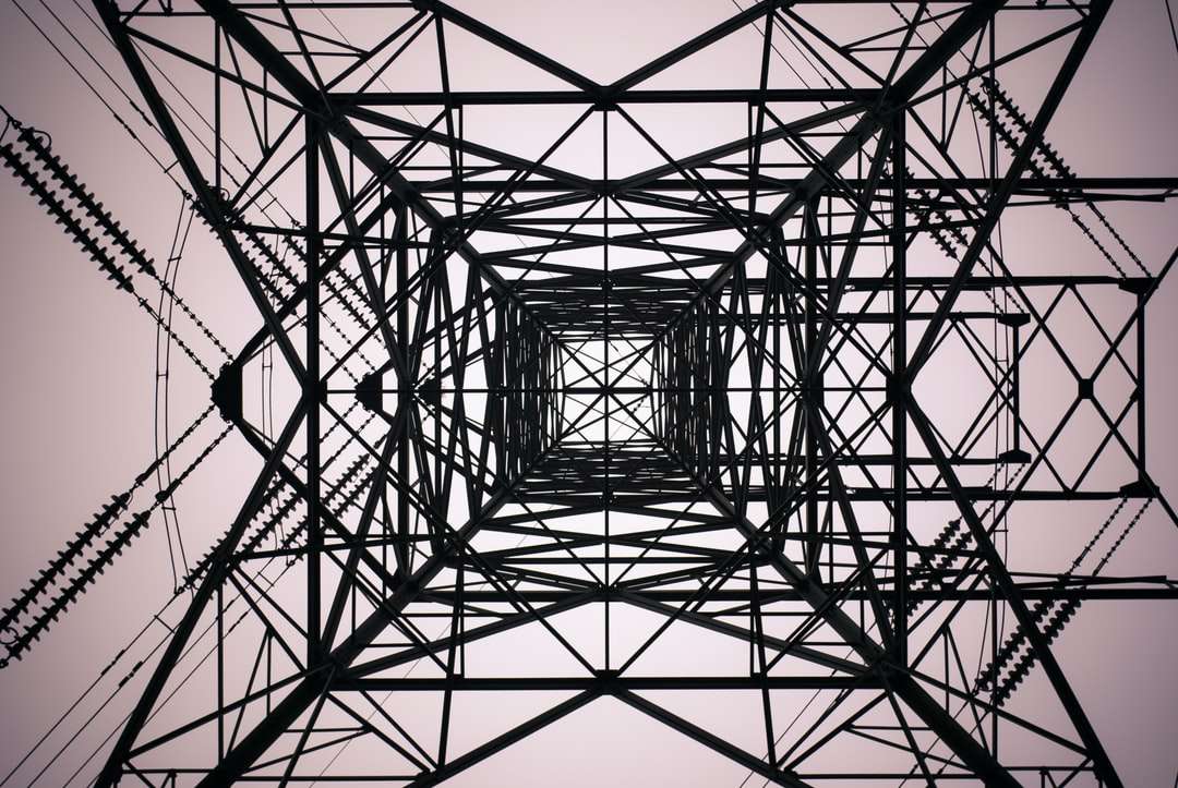 torre elétrica preta quebra-cabeças online