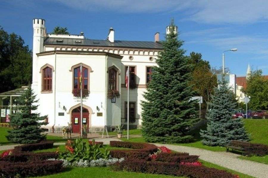 een historisch gebouw in Kętrzyn online puzzel
