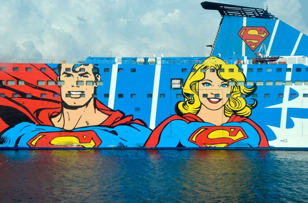 Superman och Supergirl-dekaler pussel på nätet