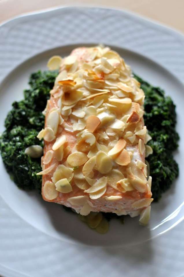 лосось, запечений у мигдалі онлайн пазл
