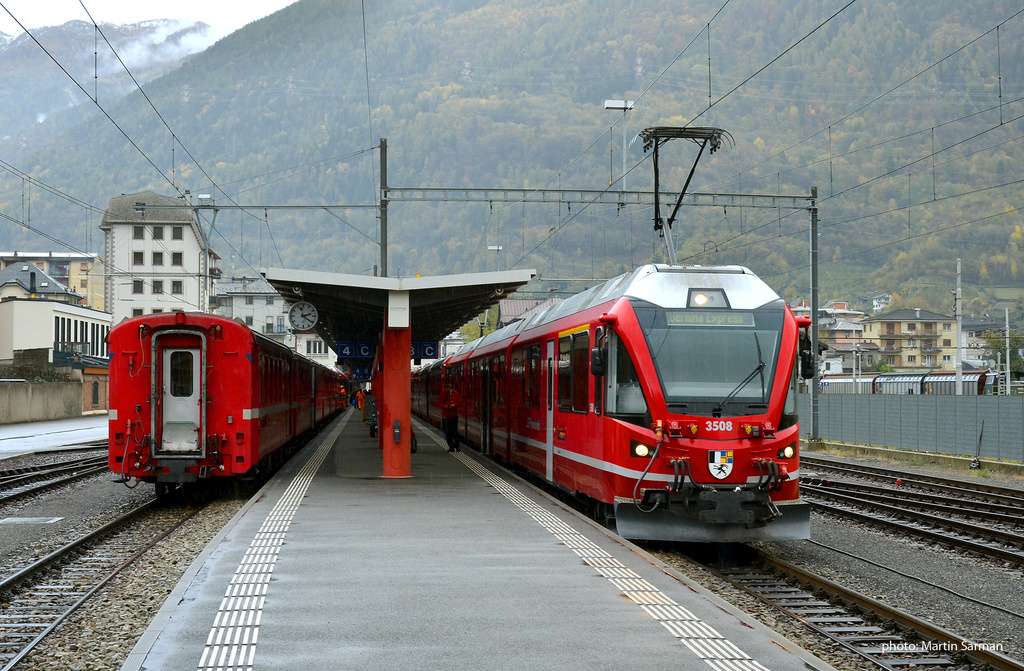 поїзд в Альпах онлайн пазл