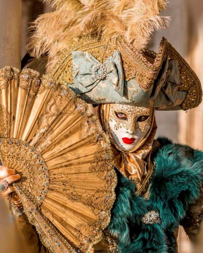 Αποκριάτικες μάσκες και κοστούμια της Βενετίας online παζλ