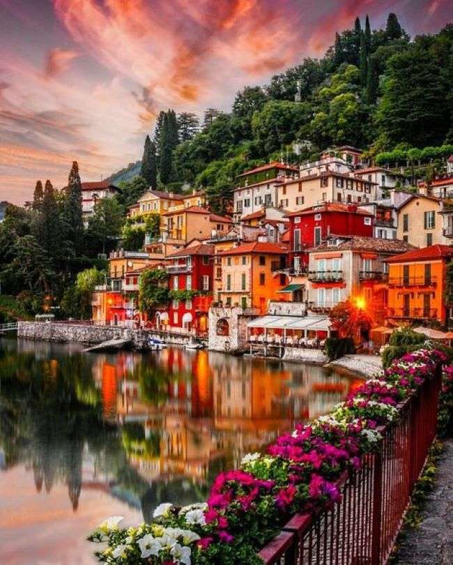 Itália lugar perto do lago puzzle online