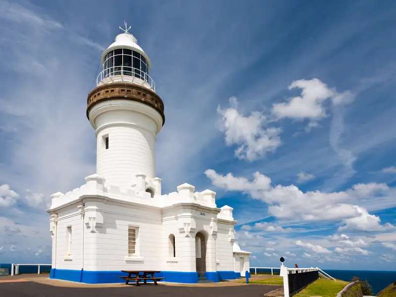 White lighthouse by the sea jigsaw puzzle online