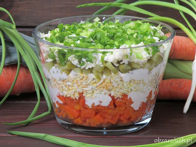 Слоеный салат пазл онлайн