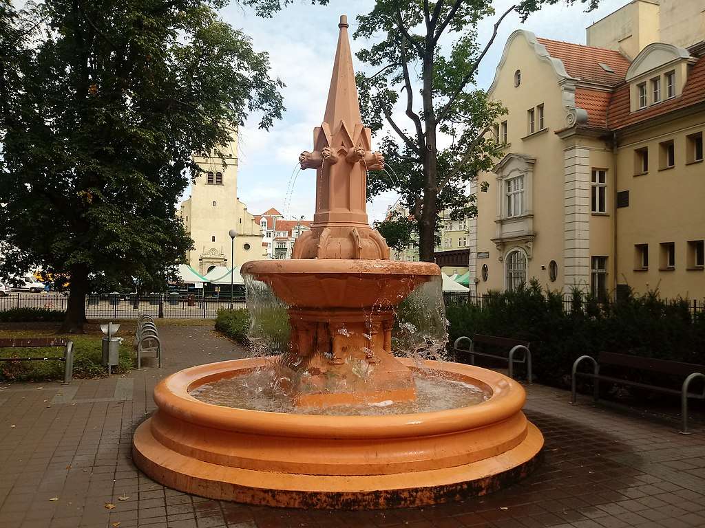 Fontaine d'Adolf Binder à Poznań puzzle en ligne