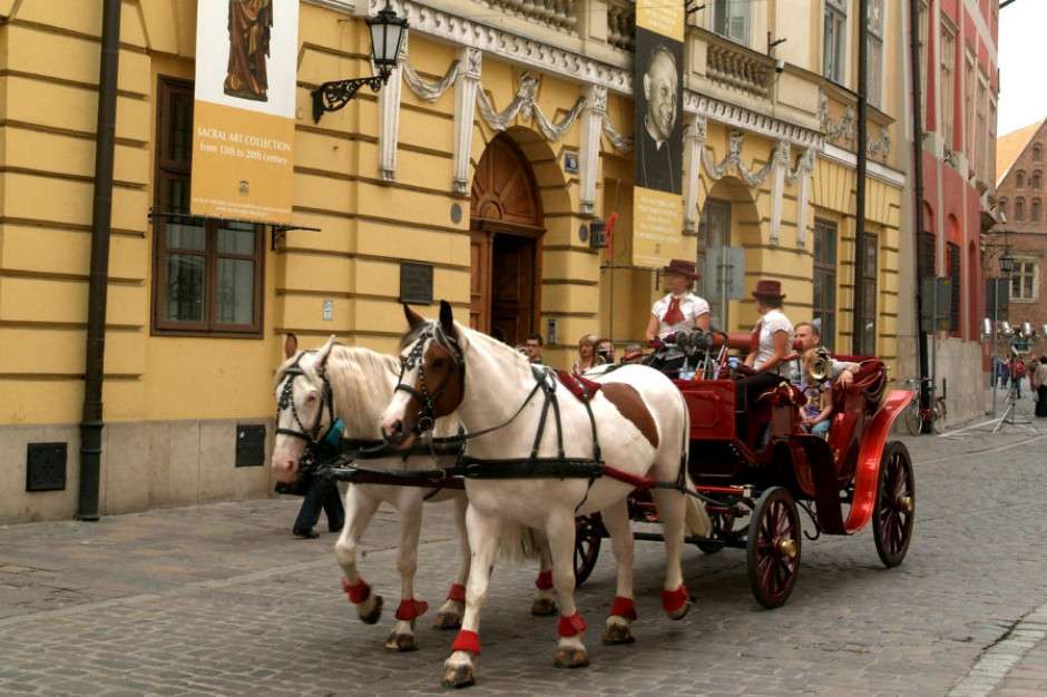 un paseo en carruaje en Cracovia rompecabezas en línea
