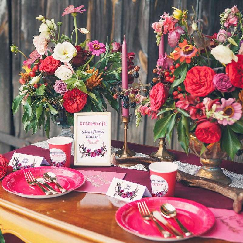 Blumensträuße als Tischdekoration Puzzlespiel online