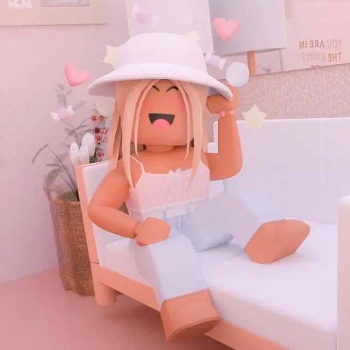 AGEITANDO MINHA BONECA NO (ROBLOX)