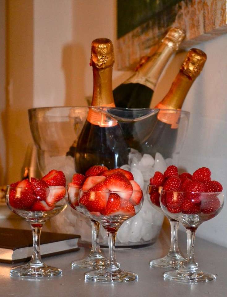 Erdbeeren für Champagner Online-Puzzle