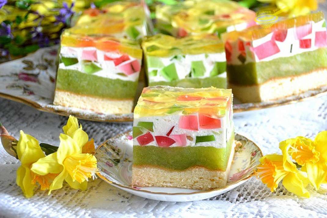 barevný želé dort skládačky online