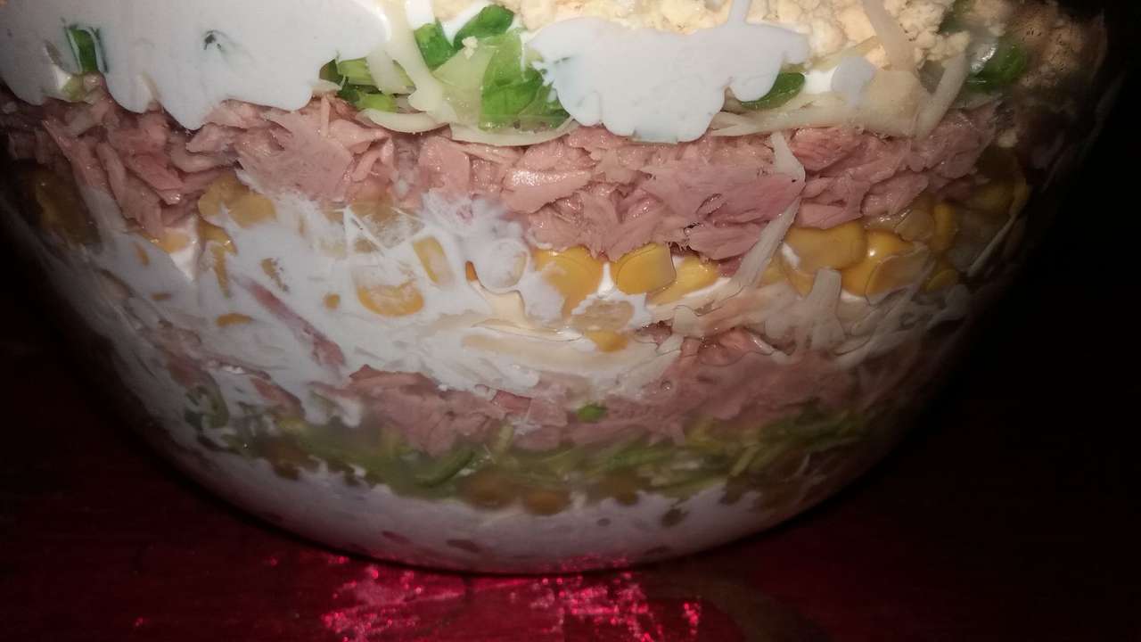 Layered Salad With Tuna jigsaw puzzle online