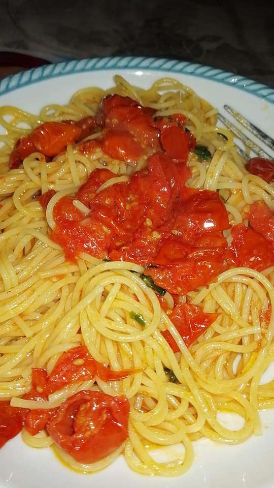 спагетті аль Помодоріно Неаполь Італія онлайн пазл