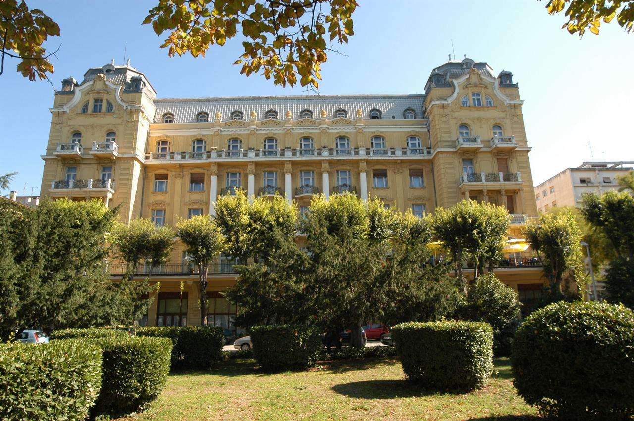Pula Hotel Riviera Istrie Chorvatsko skládačky online