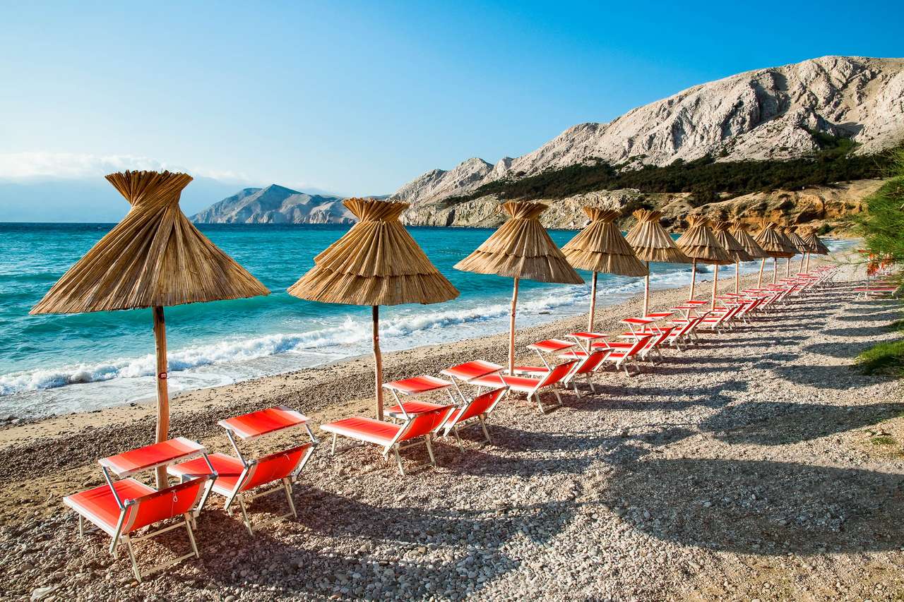 Плаж на остров Башка, Крък, Хърватия онлайн пъзел