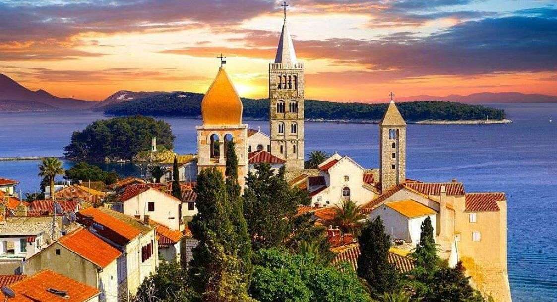 Πόλη στο νησί Rab Κροατία online παζλ