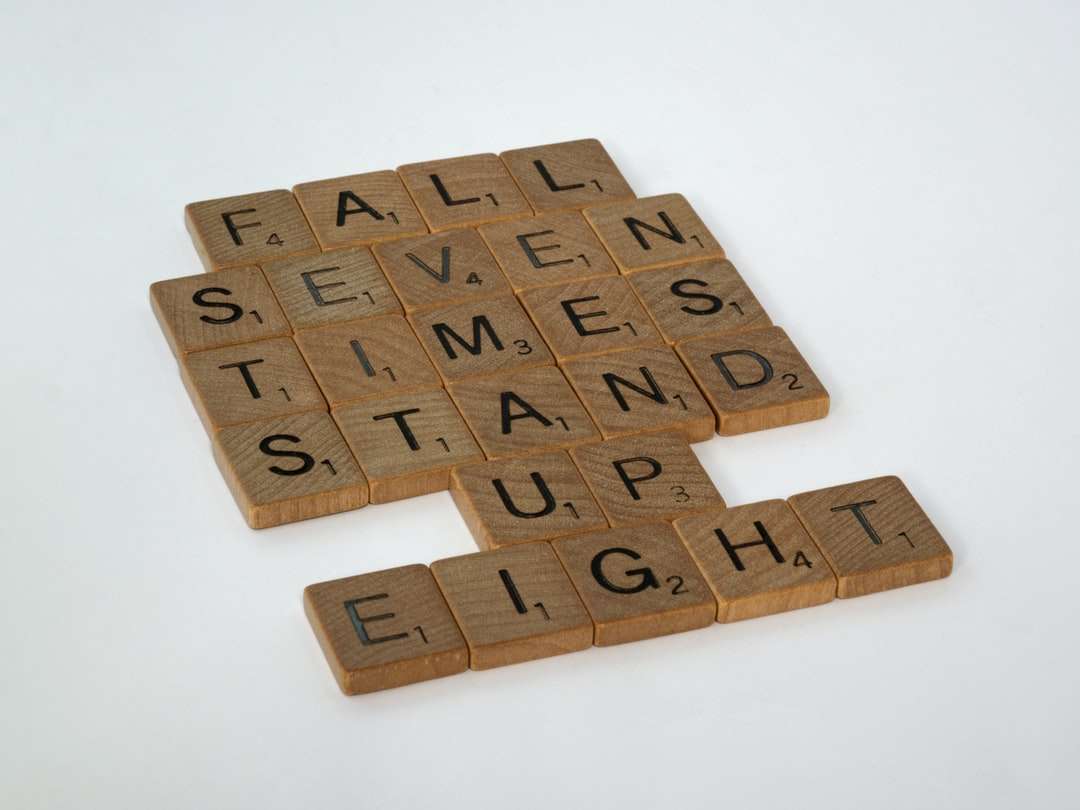 bruin houten puzzelspelbord online puzzel